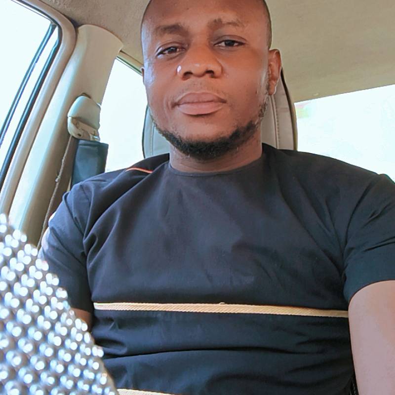 Emmanuel, 37, Tondela