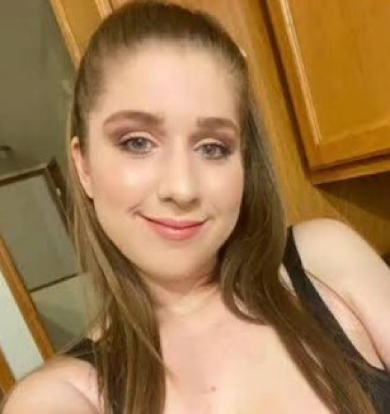 Laura Smith, 29, Pirojgarh