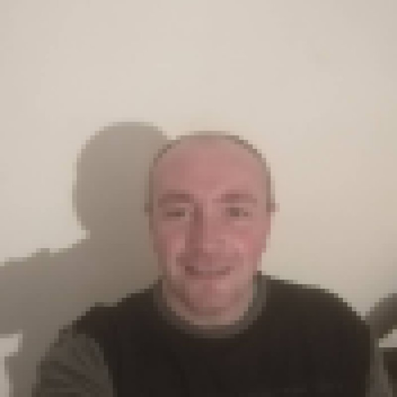 Casko, 40, Naranja