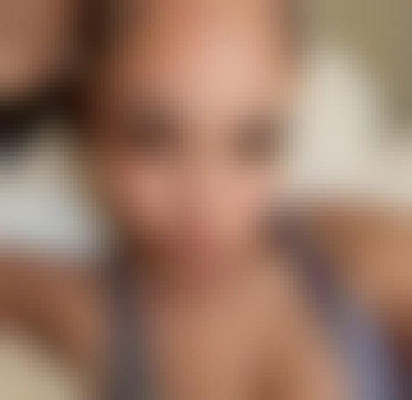sarah, 26, Belgium