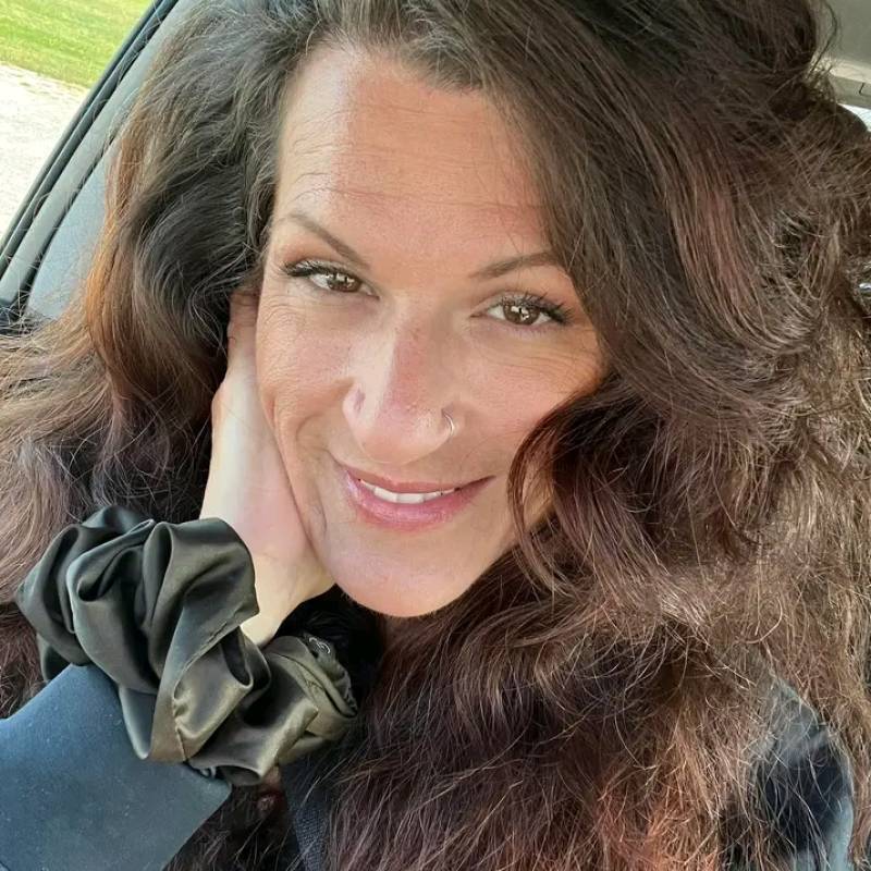 Angie D Blake, 41, Chotala