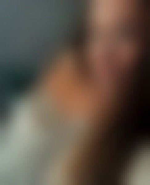 Julia Katelyn, 30, France