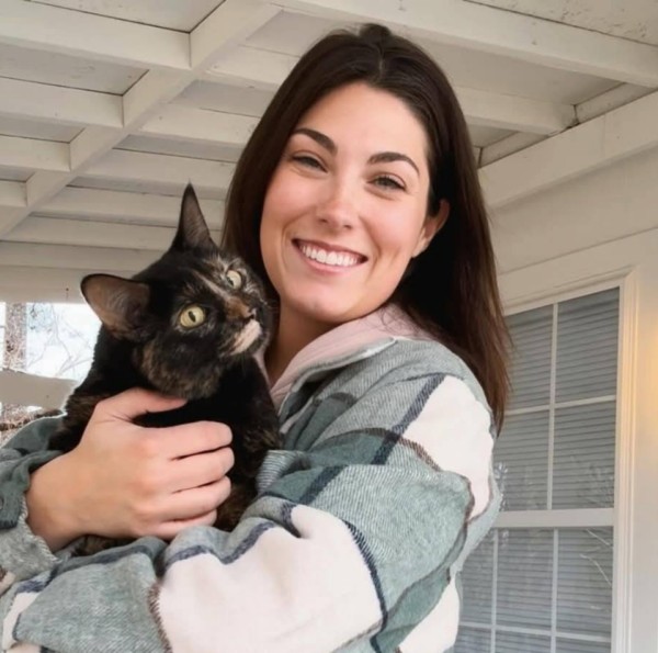 Emelia, 35, Bogor