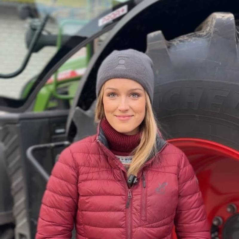 Maria Hoffman, 33, Bariloche