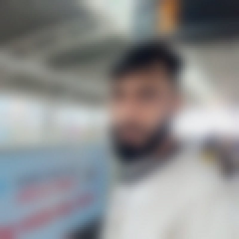 Mostafa, 37, Stark