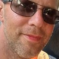 James, 47, Chong Nonsi