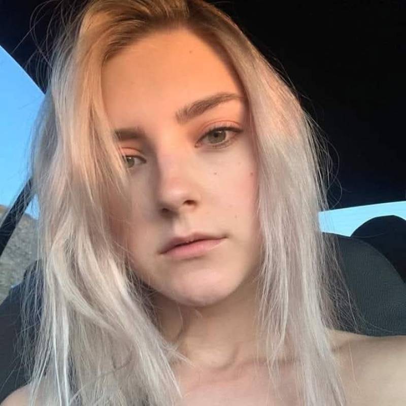 Charlotte, 31, Hgans
