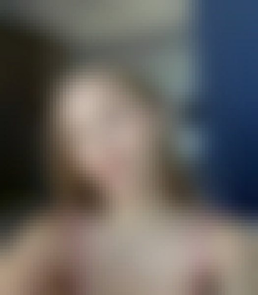 Annabelle Jones, 31, Algeria