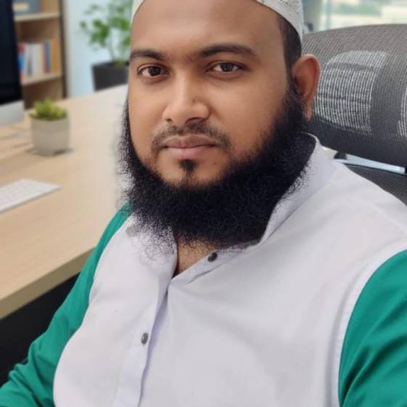 Usuf, 30, Jess Menndez