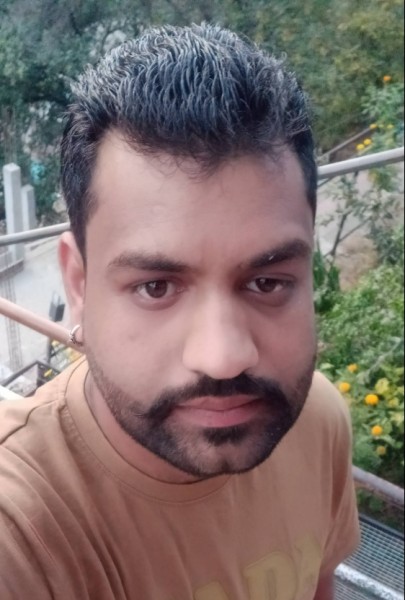 Balkrishan, 34, Distrito Central
