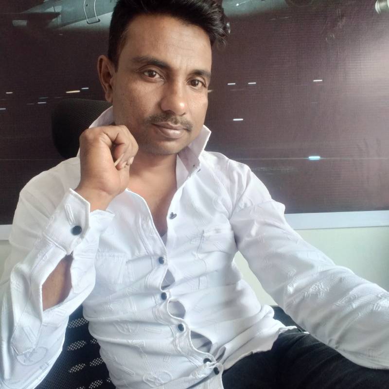 Ayaash, 18, Chikni