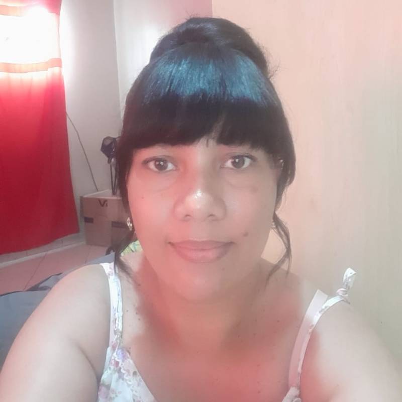 sylvinia, 33, Qung Ngi
