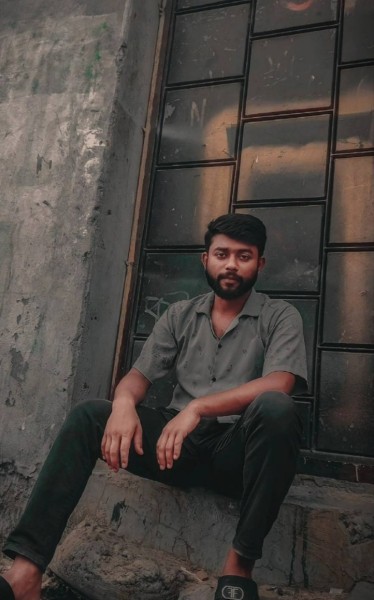Sobuj, 28, Tortona