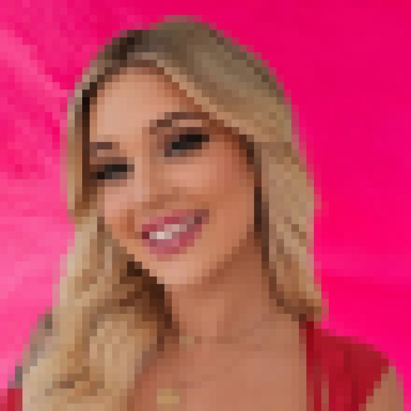 Alex, 31, Saanich