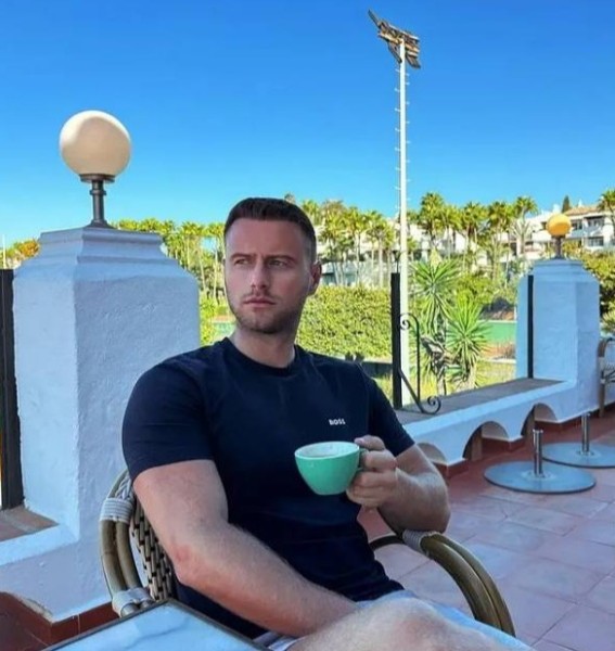 Micheal, 35, Jess Menndez