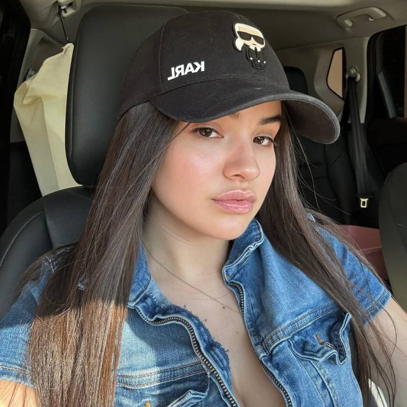 crystal, 28, Jalna
