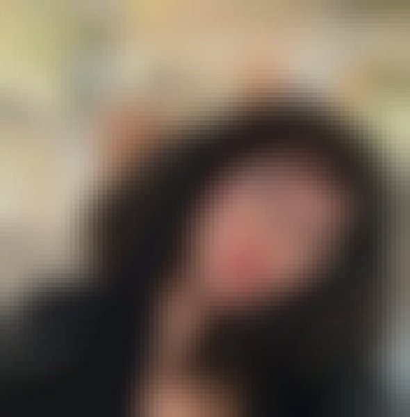 Angela Waste, 41, Cayenne