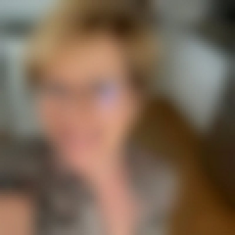 lucille, 48, Canada