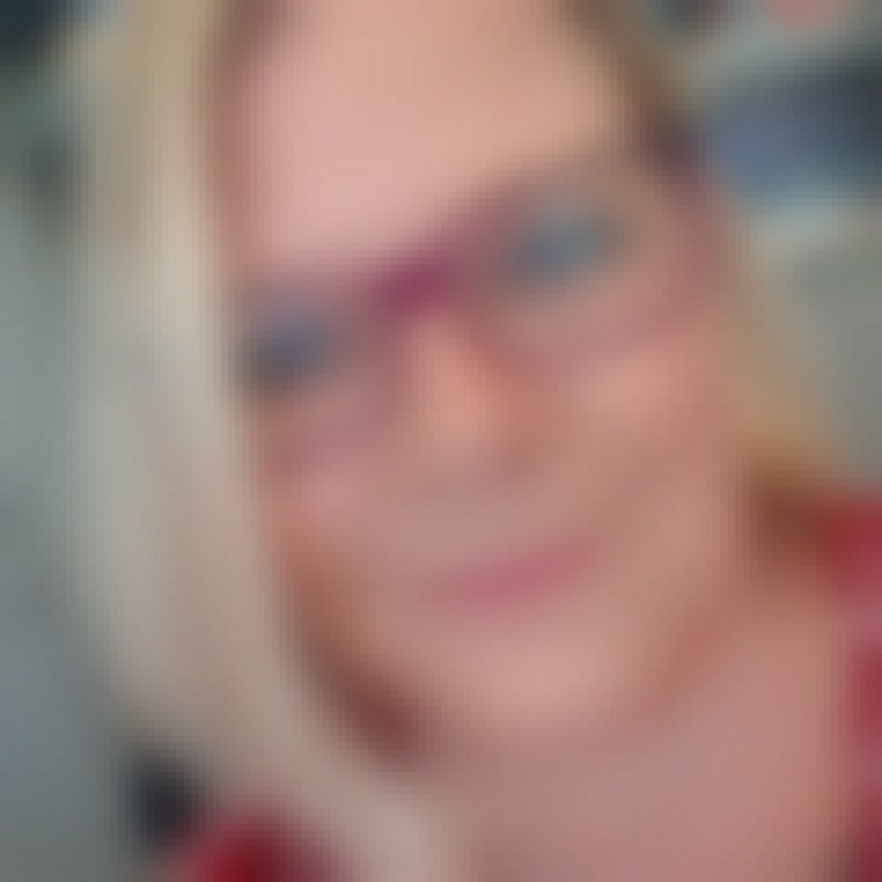 Alexandra Katec, 48, France
