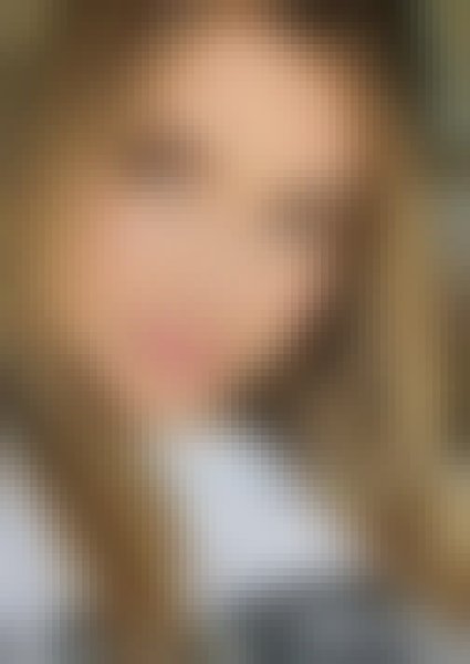 Bella agels, 30, United States
