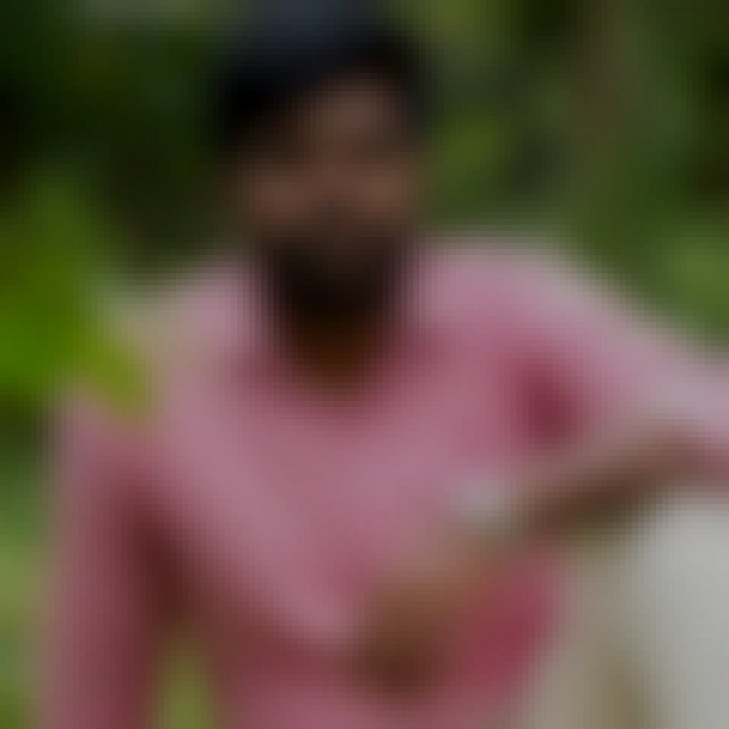 Mubaraq Anik, 29, Pujil