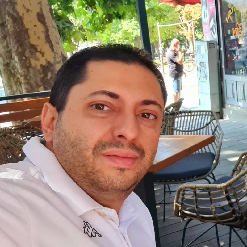 Vladimir, 59, Perupalem