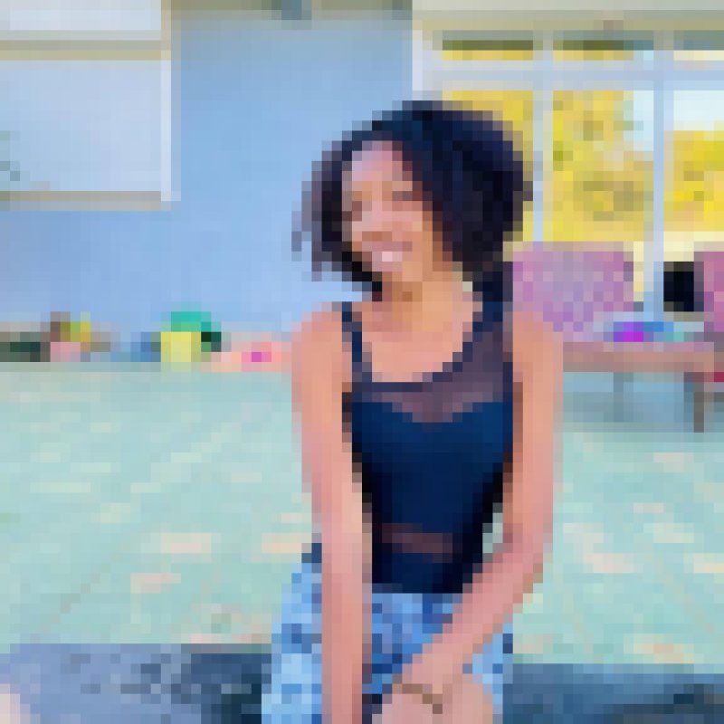 Rihanna, 25, Celaya