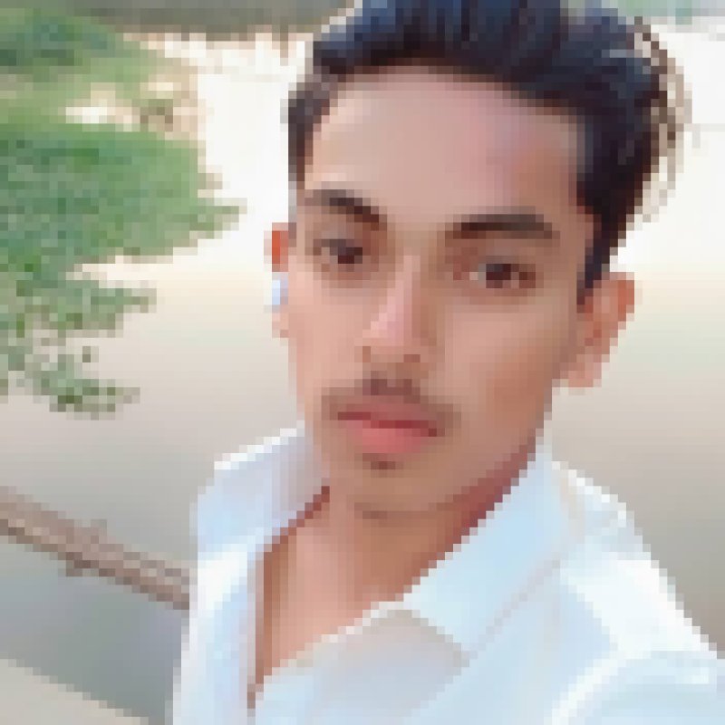 Akash, 21, Turnice