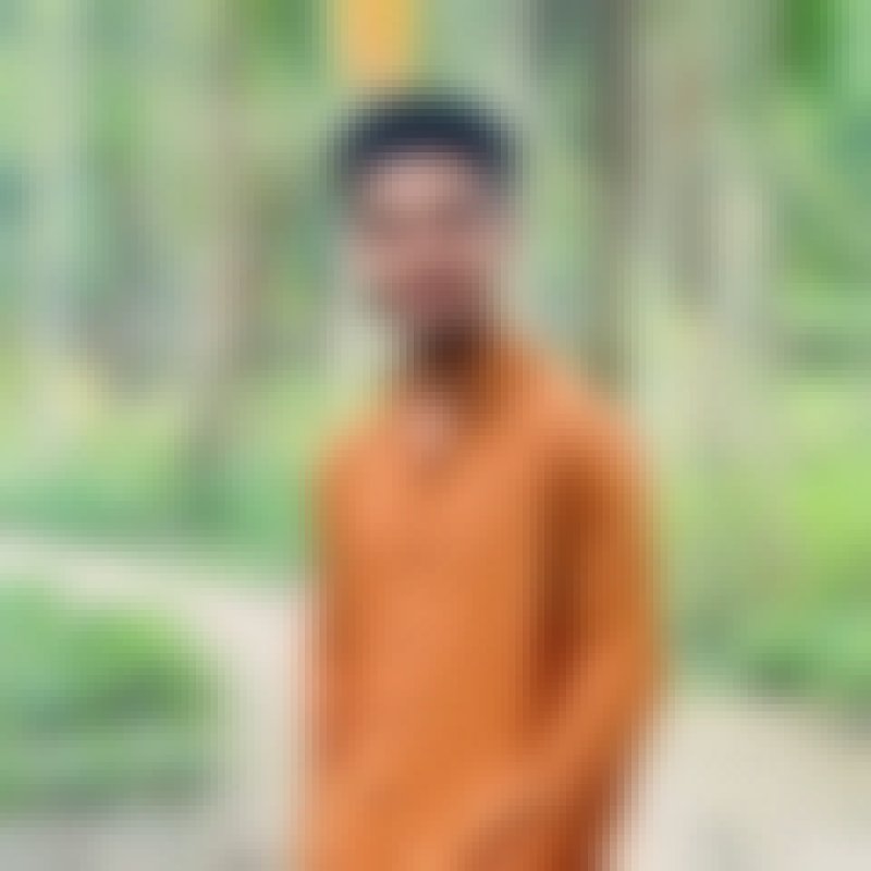 Joni Islam, 26, Les Sablesdolonne