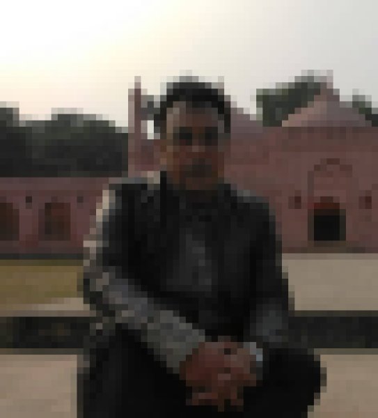 RATUL, 38, Ghana