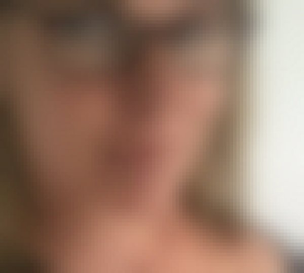 Sophie, 40, Den Chai