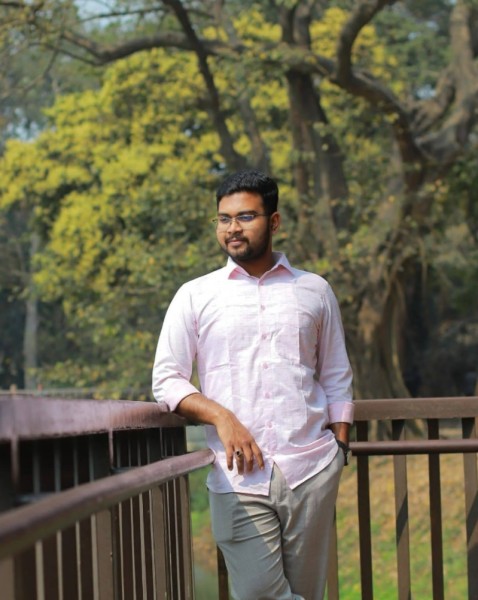 Dhrubo, 23, Ashton