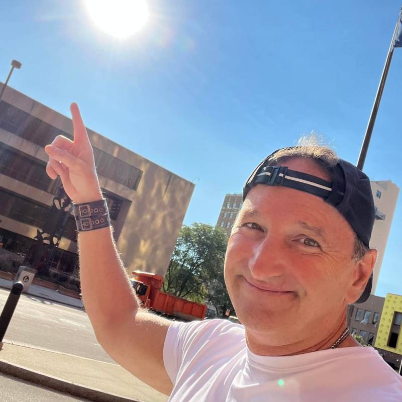 James williams, 63, Camaqu