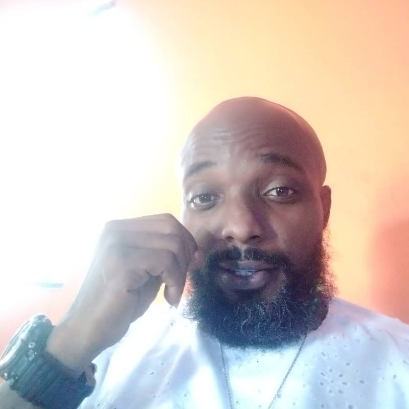 Dominic, 41, Dijon