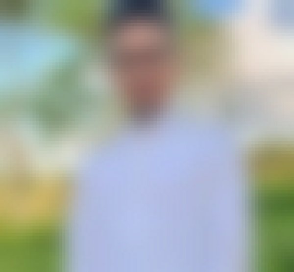 Esrafil Ahmed Ismail, 19, Suizhou