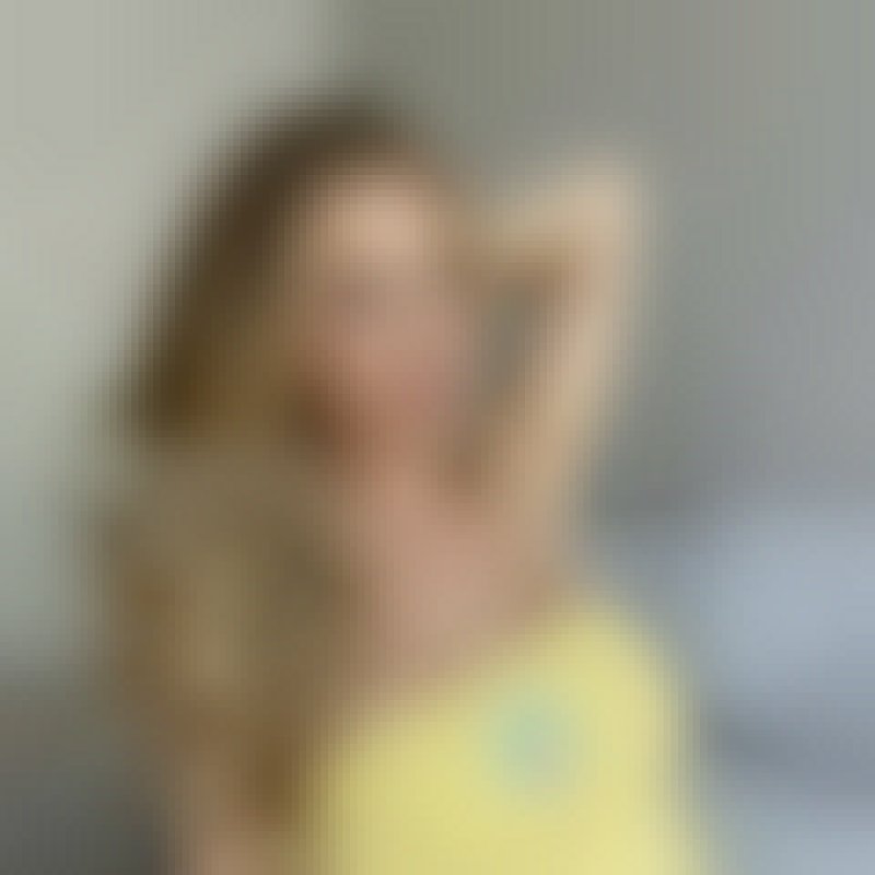 Julie, 33, Pirri