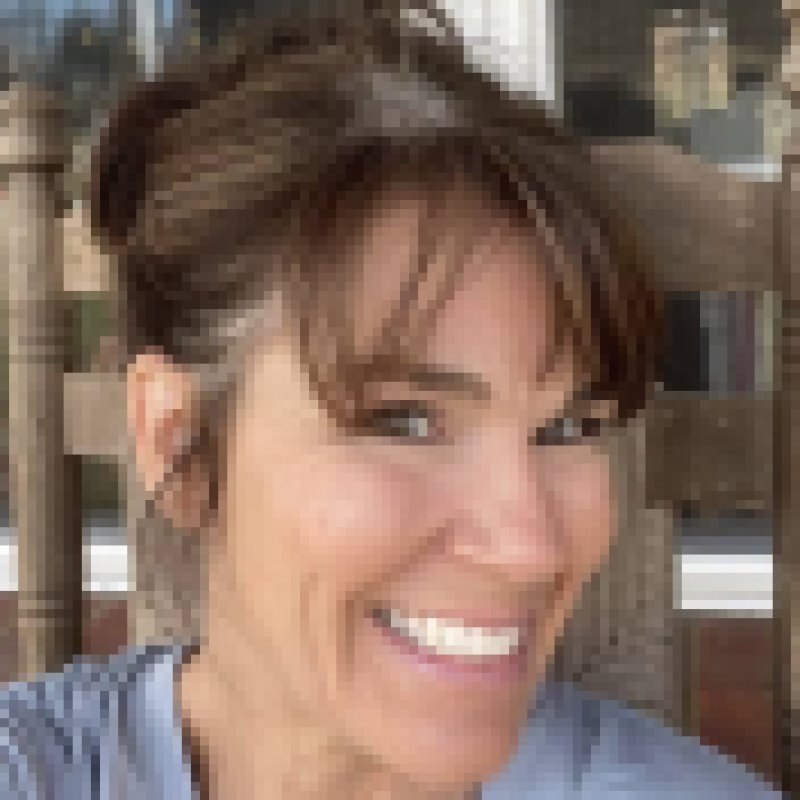 Elizabeth, 40, Denmark
