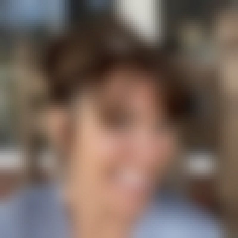 Elizabeth, 40, Germany
