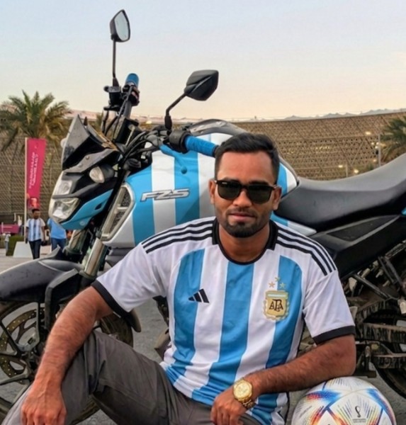 Somrat, 26, Vergna