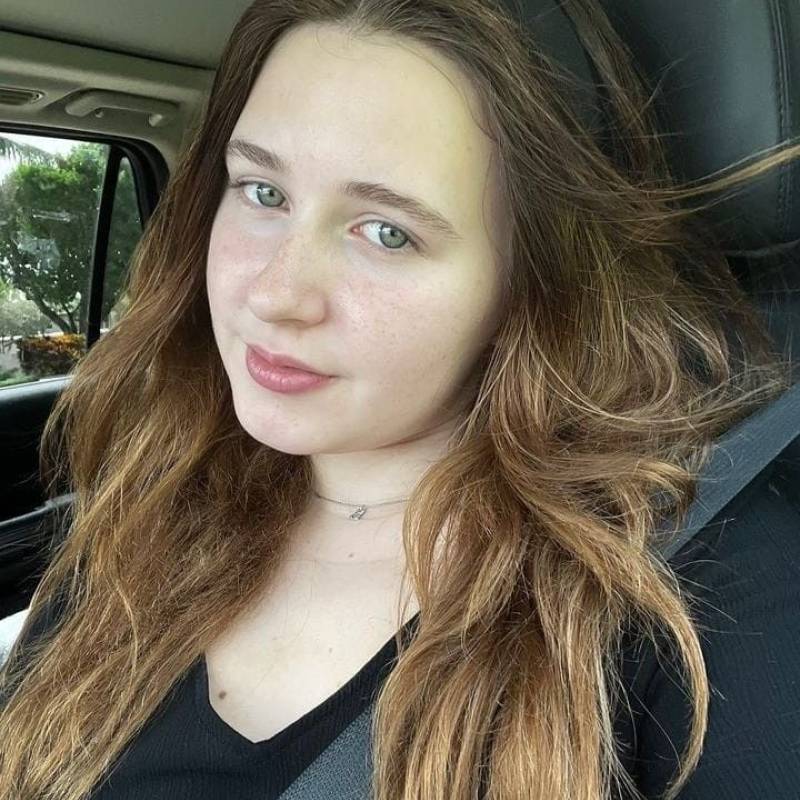 Bella smith, 38, Mundelein