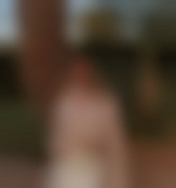 Ashley, 39, Bangladesh