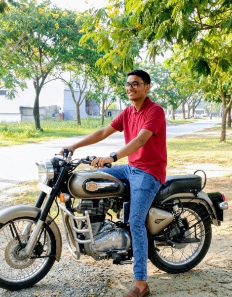 rakib, 26, Reykjavik