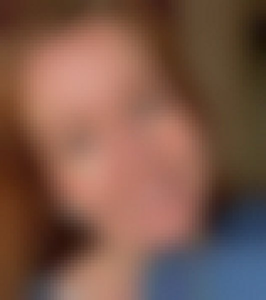 Tiara, 43, Togo