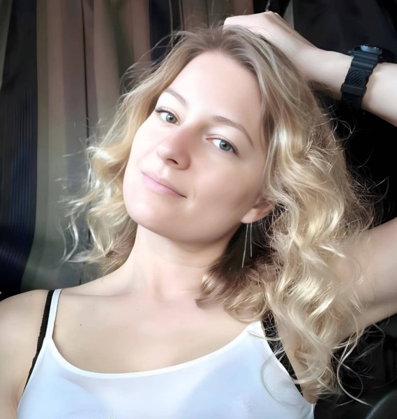 Iwona, 33, Kumbo