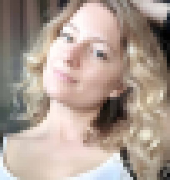 Iwona, 33, Salvador