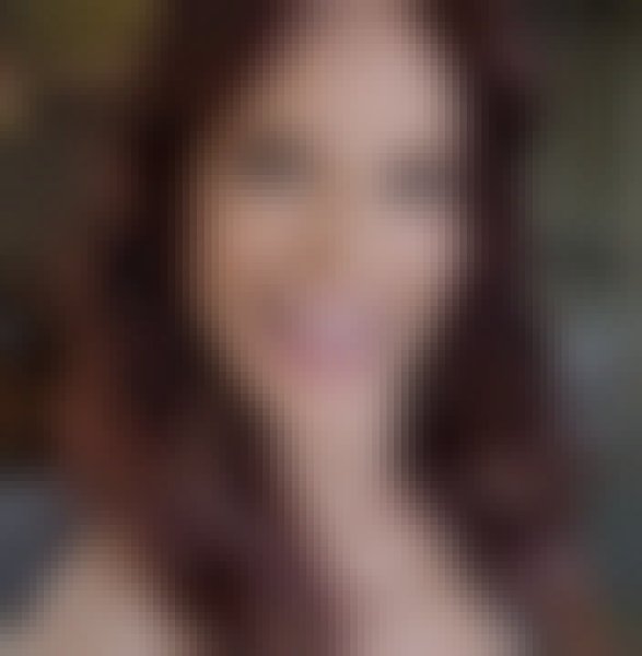 Elizabeth, 41, Sndos