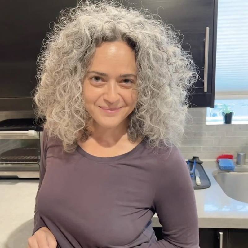Victoria, 46, Upernavik