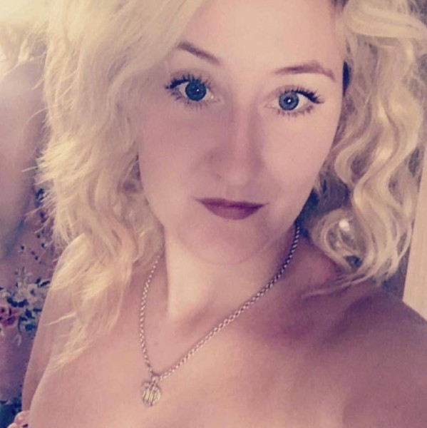 Holz, 47, Tampes