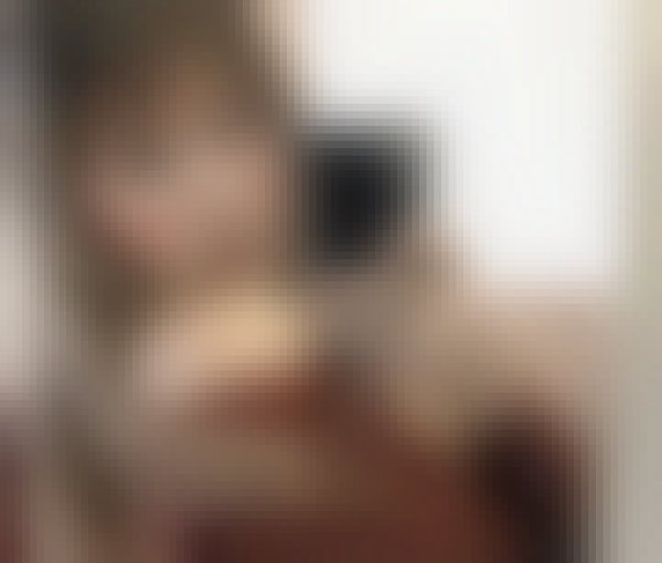 Becky, 46, India