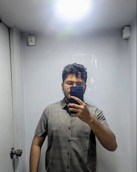 Siyam, 25, Konak